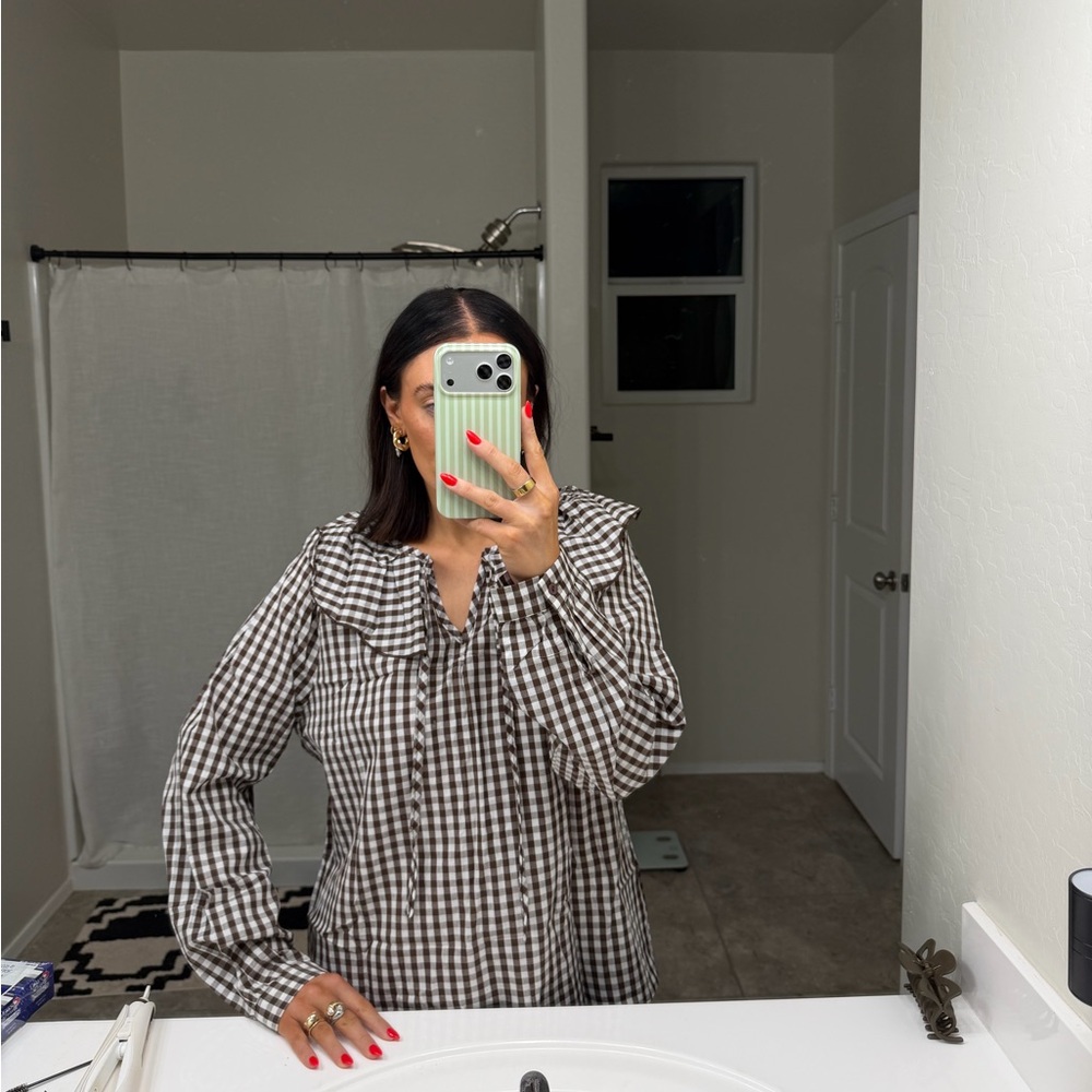 Brown gingham Peter Pan top